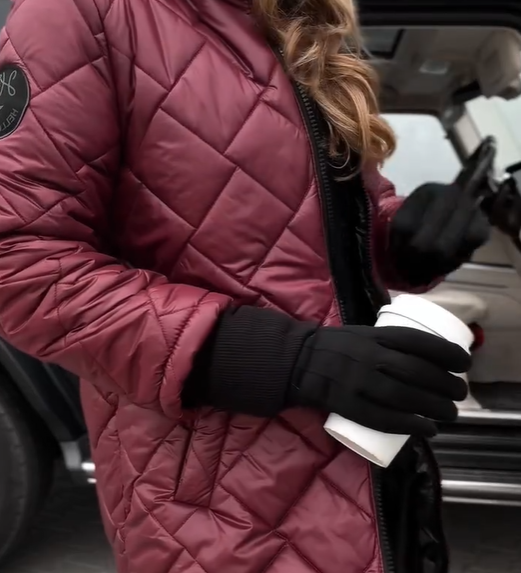 Bogna | Κομψό πούπουλο μπουφάν με κουκούλα