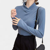 Veronika – Κομψός ρόλος με εφαρμοστή γραμμή