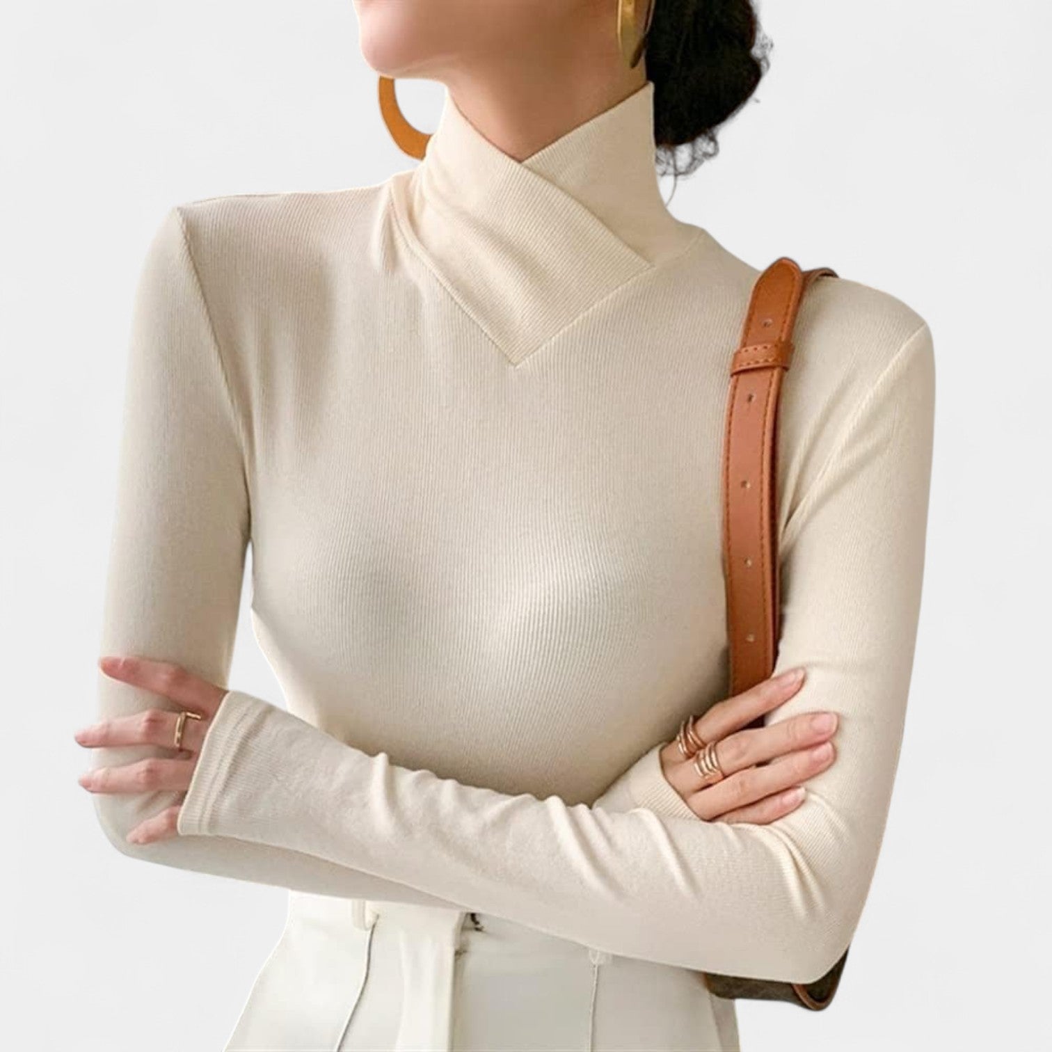 Veronika – Κομψός ρόλος με εφαρμοστή γραμμή