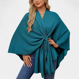 Daniela – Κομψό ριχτό poncho με κόμπο