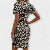 Μοντέρνα φορέματα με λεοπάρ πατίνα