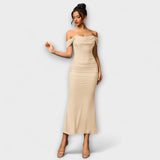 Ione - Φόρεμα Bodycon με ακάλυπτους ώμους και ραφή