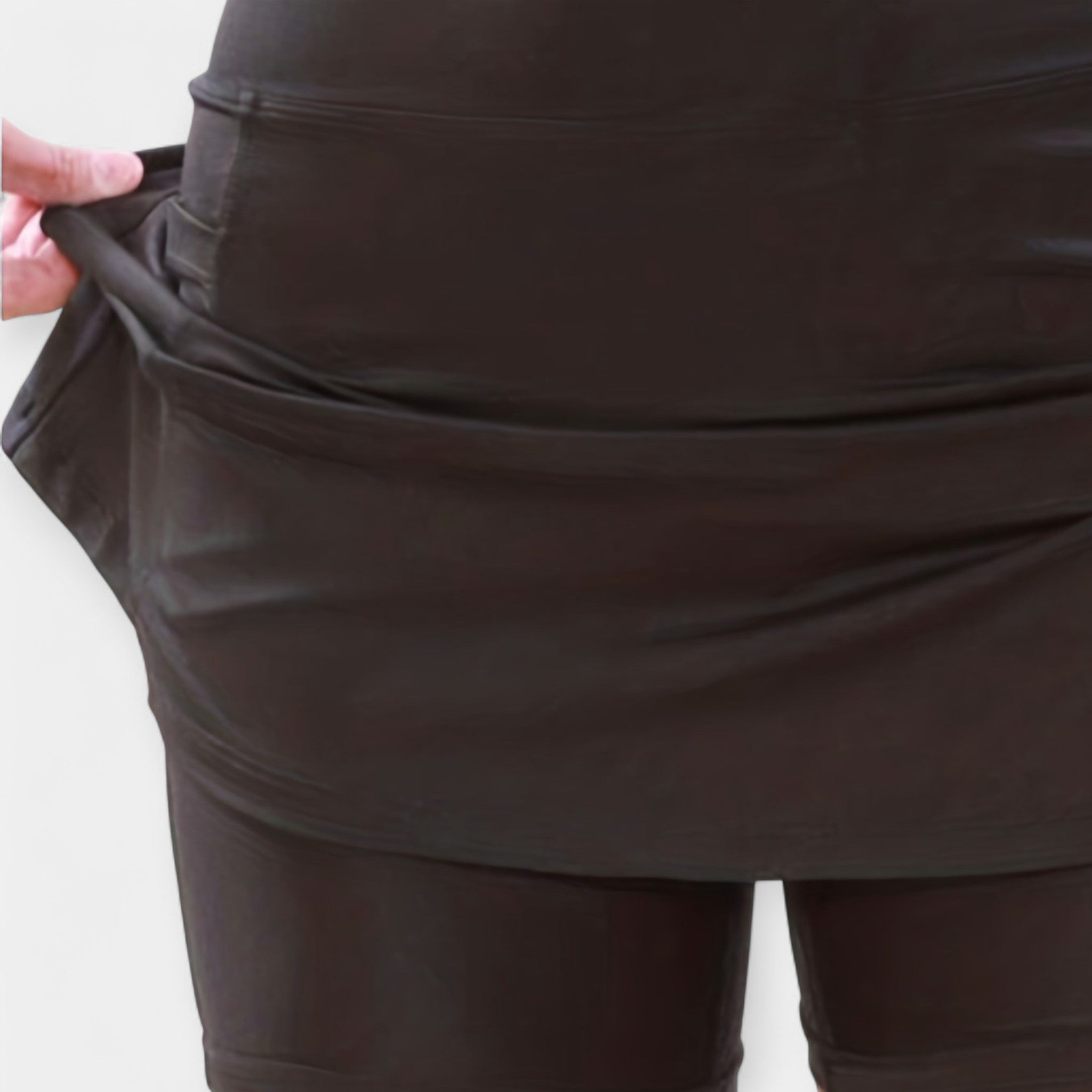 Ψηλόμεσες σορτς με φούστα