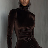 Alegna | Ασύμμετρο φόρεμα με δαντελένια επένδυση